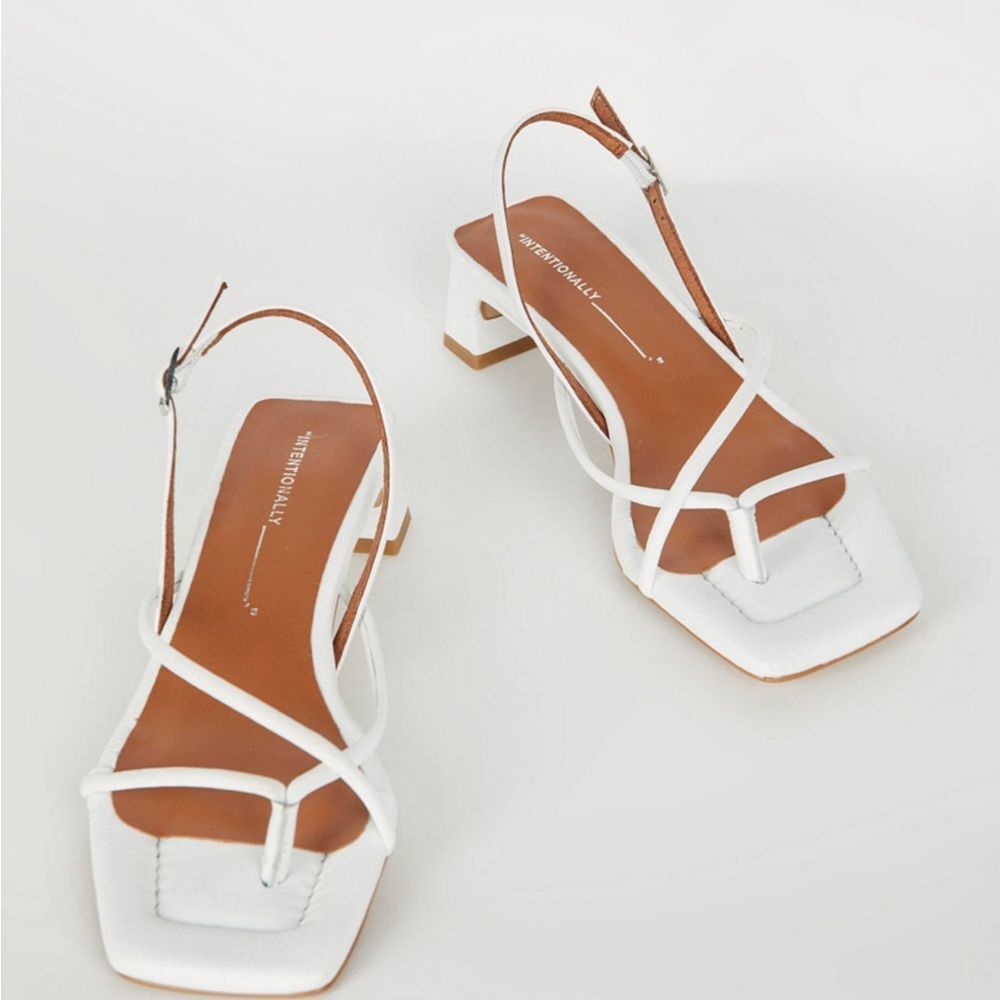 INTENTIONALLY BLANK White Strappy Square-Toe Slingback Sandals